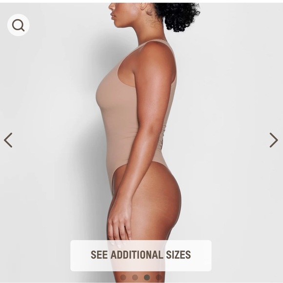 SKIMS ● Fits Everybody High Neck Bodysuit - Picture 2 of 5